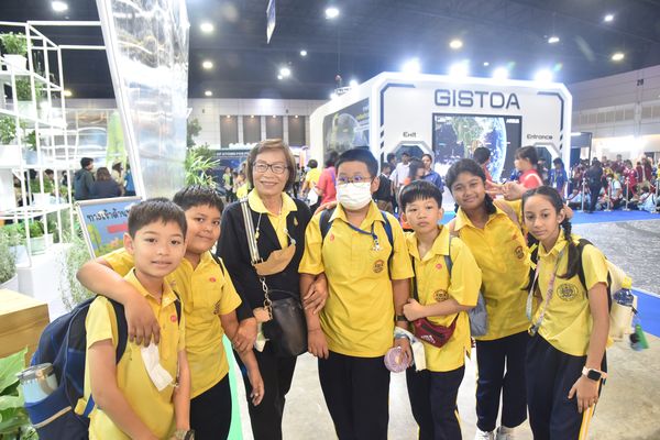 โรงเรียนปรีชานุศาสน์
